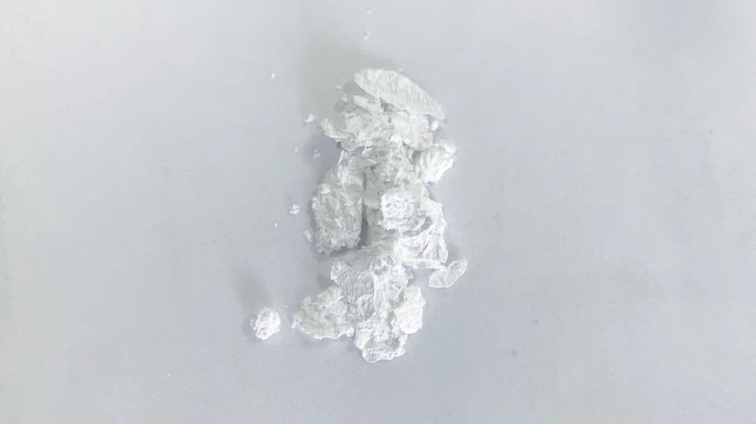 3,29-二苯甲?；闃侨识紎389122-01-4